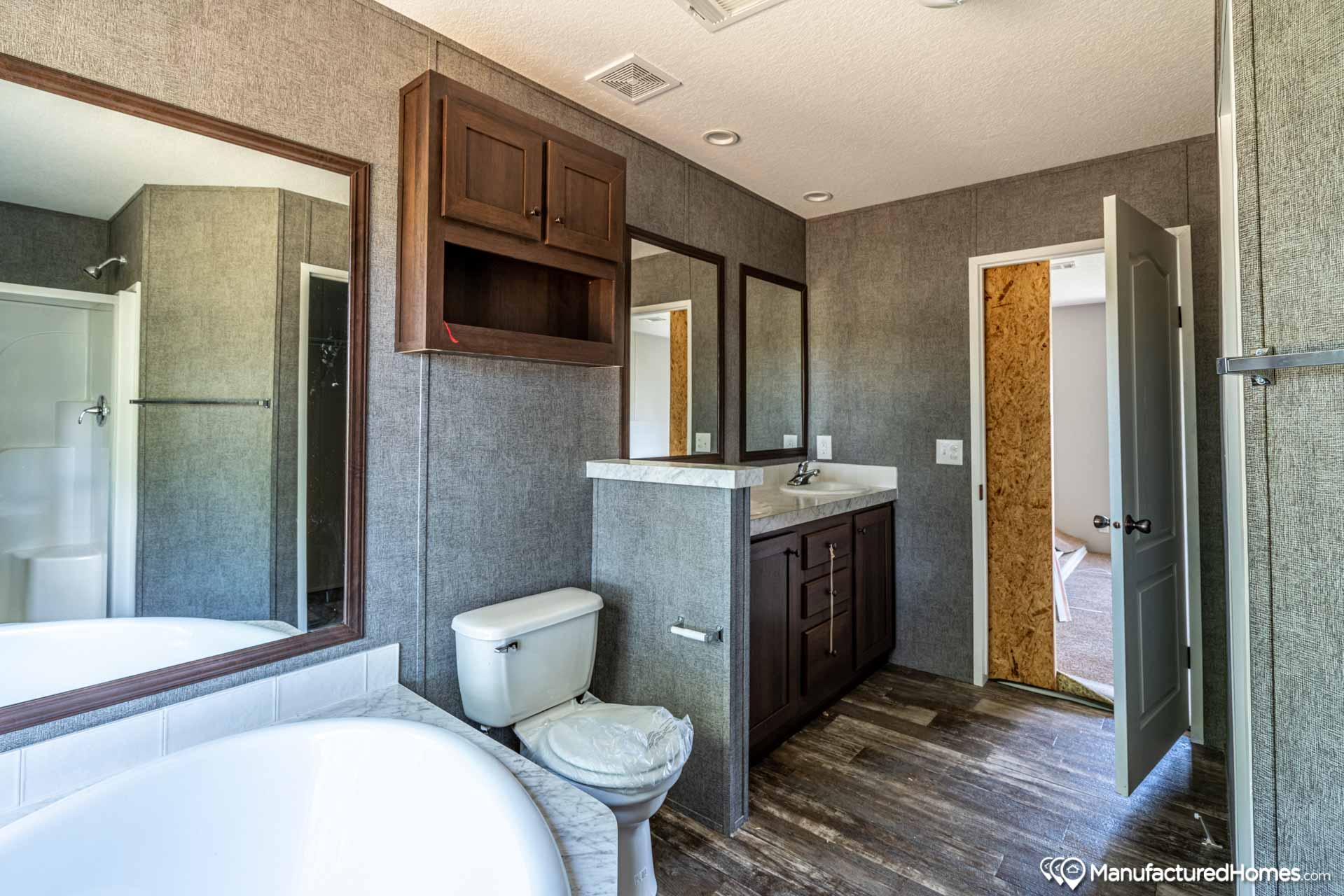 Carriage Manor II / 28523C by Fleetwood Homes Douglas